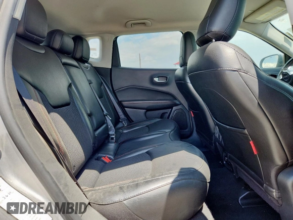 2020 Jeep Compass Trailhawk z VIN 3C4NJDDB0LT207825, wystawiony jako Copart lot #63699915 z przebiegiem 58 190 mil mil oraz Szkoda całkowita • Salvage title. Historia ofert i sprzedaży dostępna na DreamBid. Obrazek 11.