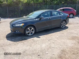 2015 Ford Fusion SE with VIN 3FA6P0H77FR221343, listed as a IAAI auction lot 42076089 with 136,812 mi miles. Bid and sale history available at carsss.com. Image 2.