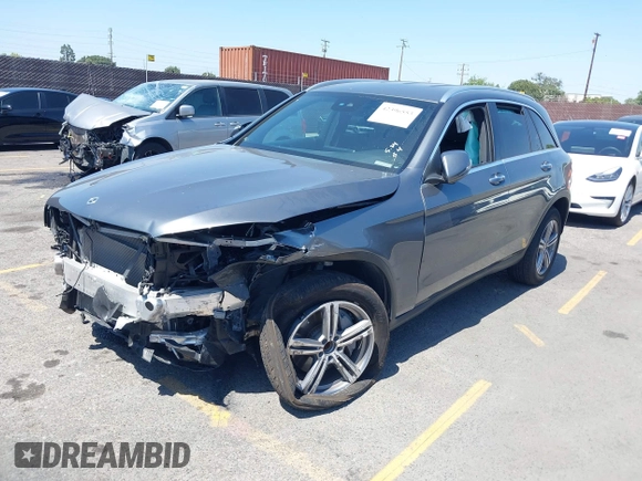 2022 Mercedes-Benz GLC 300 with VIN W1N0G8DB7NV331330, listed as a IAAI auction lot 42396553 with Not provided miles and . Bid and sale history available at DreamBid. Image 17.