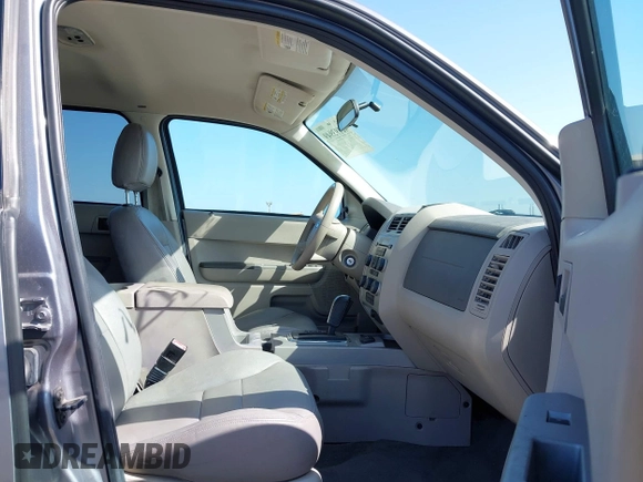 2008 Ford Escape Hybrid z VIN 1FMCU59H08KA05248, wystawiony jako IAAI lot #42193949 z przebiegiem 208 866 mil mil oraz . Historia ofert i sprzedaży dostępna na DreamBid. Obrazek 5.