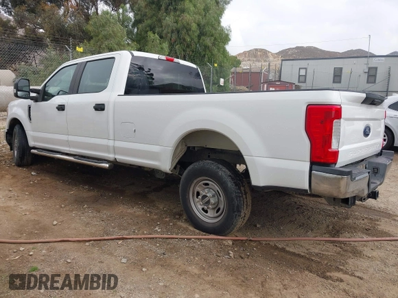 2019 Ford Super Duty F-250 SRW XL with VIN 1FT7W2A62KED47573, listed as a IAAI auction lot 42101066 with 26,075 mi miles. Bid and sale history available at carsss.com. Image 3.