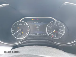 2017 Nissan Maxima Platinum with VIN 1N4AA6AP4HC432204, listed as a IAAI auction lot 41714033 with 203,961 mi miles and . Bid and sale history available at DreamBid. Image 7.