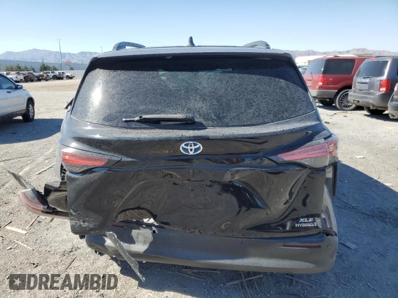 2021 Toyota Sienna XLE with VIN 5TDYRKEC1MS064669, listed as a Copart auction lot 57818955 with 120,181 mi miles and Salvage title. Bid and sale history available at DreamBid. Image 6.