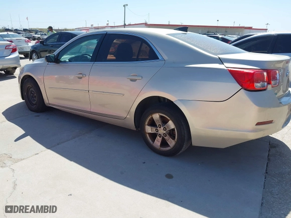 2015 Chevrolet Malibu LS with VIN 1G11A5SL7FF113559, listed as a IAAI auction lot 41852797 with 200,610 mi miles. Bid and sale history available at carsss.com. Image 3.