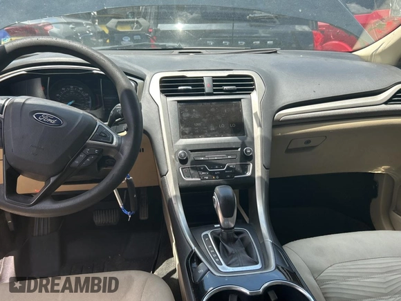 2016 Ford Fusion SE z VIN 1FA6P0H75G5102016, wystawiony jako Copart lot #61691525 z przebiegiem 57 070 mil mil oraz Szkoda całkowita • Salvage title. Historia ofert i sprzedaży dostępna na DreamBid. Obrazek 9.