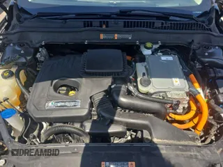 2020 Ford Fusion SE with VIN 3FA6P0LU8LR195683, listed as a IAAI auction lot 42786965 with 71,252 mi miles and . Bid and sale history available at DreamBid. Image 13.