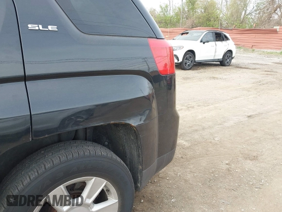 2011 GMC Terrain SLE-1 z VIN 2CTALMEC1B6228125, wystawiony jako IAAI lot #42112756 z przebiegiem 188 457 mil mil oraz . Historia ofert i sprzedaży dostępna na DreamBid. Obrazek 6.