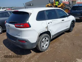 2015 Jeep Cherokee Sport z VIN 1C4PJLAB4FW535853, wystawiony jako IAAI lot #42209978 z przebiegiem 155 336 mil mil oraz . Historia ofert i sprzedaży dostępna na DreamBid. Obrazek 4.