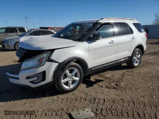 2017 Ford Explorer XLT with VIN 1FM5K8DH2HGA69348, listed as a Copart auction lot 43249505 with 163,995 mi miles and Salvage Title. Bid and sale history available at carsss.com. Image 1.