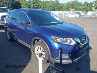 2017 Nissan Rogue SL with VIN 5N1AT2MT7HC784078, listed as a IAAI auction lot 42733136 with 197,547 mi miles and . Bid and sale history available at DreamBid. Image 1.