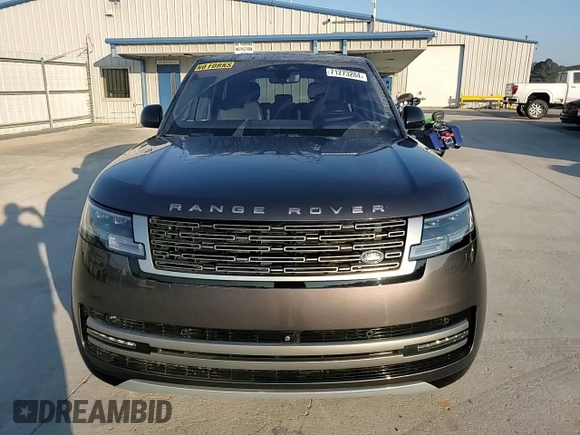 2023 Land Rover Range Rover SE z VIN SALKP9E76PA011547, wystawiony jako Copart lot #71273284 z przebiegiem 21 568 mil mil oraz Czysty tytuł • Clean title. Historia ofert i sprzedaży dostępna na DreamBid. Obrazek 12.