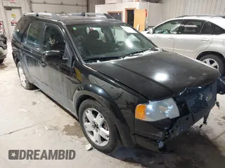 2005 Ford Freestyle Limited with VIN 1FMDK06195GA49784, listed as a IAAI auction lot 41623607 with 179,033 mi miles. Bid and sale history available at carsss.com. Image 1.