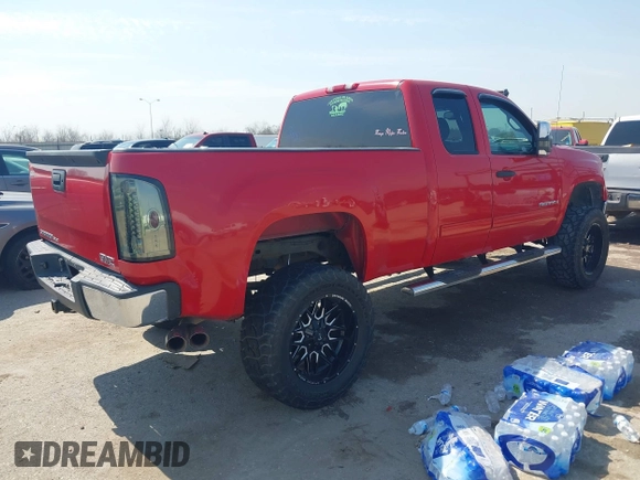 2008 GMC Sierra 1500 SL z VIN 1GTEC19C18Z141926, wystawiony jako IAAI lot #41671733 z przebiegiem 296 122 mil mil oraz . Historia ofert i sprzedaży dostępna na DreamBid. Obrazek 4.