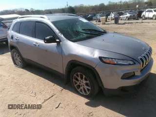 2017 Jeep Cherokee Latitude with VIN 1C4PJLCB3HW560503, listed as a IAAI auction lot 41887013 with 101,273 mi miles and . Bid and sale history available at carsss.com. Image 1.