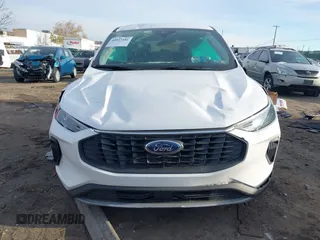 2023 Ford Escape Active with VIN 1FMCU9GN0PUB29281, listed as a IAAI auction lot 40937481 with 9,792 mi miles and . Bid and sale history available at carsss.com. Image 11.