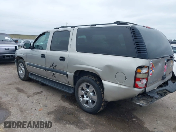2004 Chevrolet Suburban LS with VIN 3GNEC16Z94G210873, listed as a IAAI auction lot 41624290 with 347,735 mi miles. Bid and sale history available at carsss.com. Image 3.