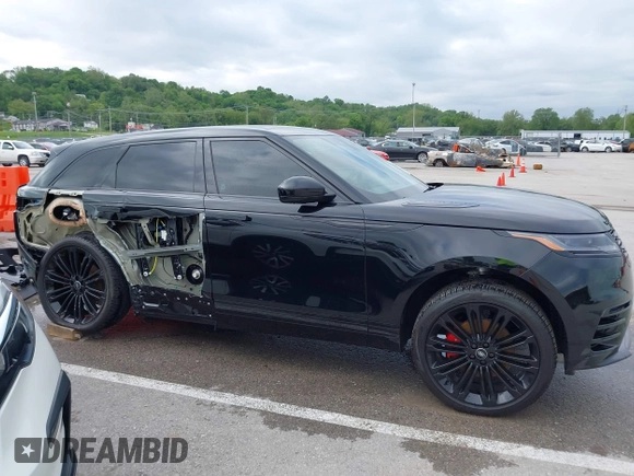 2024 Land Rover Range Rover Velar Dynamic SE with VIN SALYL2EX1RA368859, listed as a IAAI auction lot 42163428 with 7,586 mi miles and . Bid and sale history available at DreamBid. Image 14.