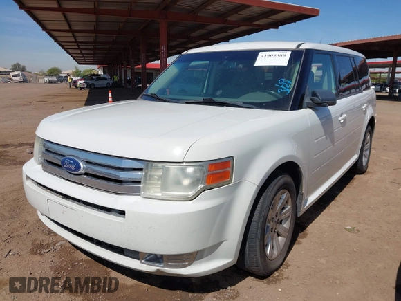 2011 Ford Flex SE with VIN 2FMGK5BC2BBD24318, listed as a IAAI auction lot 41909380 with 189,977 mi miles. Bid and sale history available at carsss.com. Image 2.