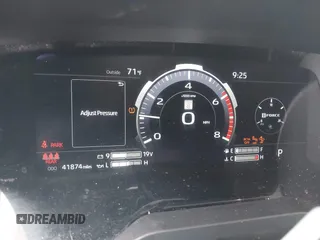 2024 Toyota Tundra Limited z VIN 5TFWA5DB2RX156299, wystawiony jako IAAI lot #42425471 z przebiegiem 41 874 mil mil oraz . Historia ofert i sprzedaży dostępna na DreamBid. Obrazek 7.