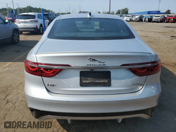 2021 Jaguar XF R-Dynamic SE with VIN SAJBL4GX9MCY88683, listed as a Copart auction lot 71461744 with 36,629 mi miles and Salvage Title. Bid and sale history available at carsss.com. Image 6.