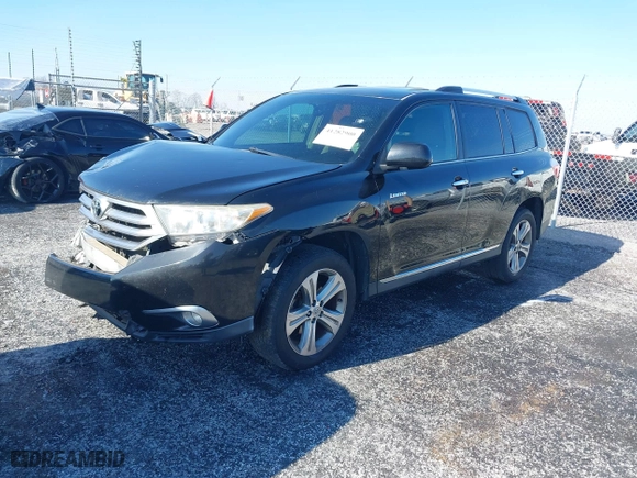 2011 Toyota Highlander Limited with VIN 5TDYK3EH1BS028564, listed as a IAAI auction lot 41282900 with 202,677 mi miles. Bid and sale history available at carsss.com. Image 18.