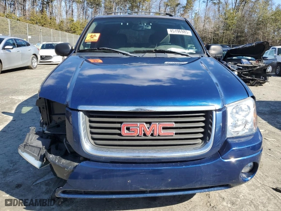 2004 GMC Envoy SLE with VIN 1GKDT13S742411275, listed as a Copart auction lot 45196985 with 205,279 mi miles and Salvage Title. Bid and sale history available at carsss.com. Image 5.