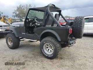 1982 Jeep CJ z VIN 1JCCM85A8CT000346, wystawiony jako Copart lot #79328974 z przebiegiem 3 949 mil mil oraz Nie do naprawy • Non repairable. Historia ofert i sprzedaży dostępna na DreamBid. Obrazek 2.