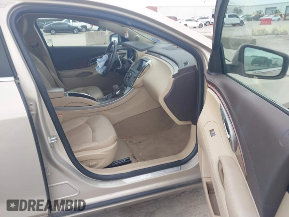 2012 Buick LaCrosse Leather z VIN 1G4GC5E39CF317732, wystawiony jako IAAI lot #42126430 z przebiegiem 55 847 mil mil oraz . Historia ofert i sprzedaży dostępna na DreamBid. Obrazek 5.