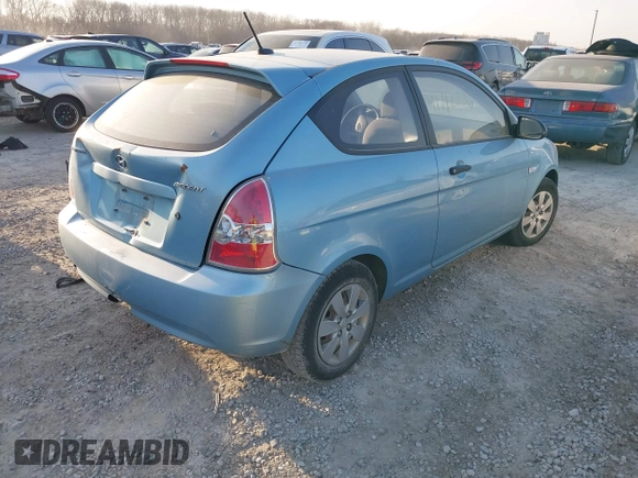 2008 Hyundai Accent GS with VIN KMHCM36C68U103086, listed as a IAAI auction lot 41792536 with 100,721 mi miles. Bid and sale history available at carsss.com. Image 4.