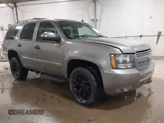 2009 Chevrolet Tahoe LTZ z VIN 1GNFK33049R143390, wystawiony jako IAAI lot #41747041 z przebiegiem 209 492 mil mil oraz . Historia ofert i sprzedaży dostępna na DreamBid. Obrazek 1.