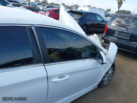 2019 Hyundai Sonata SE with VIN 5NPE24AF3KH738066, listed as a IAAI auction lot 41568251 with 100,688 mi miles. Bid and sale history available at carsss.com. Image 17.