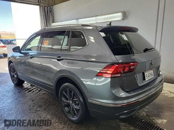 2024 Volkswagen Tiguan SE with VIN 3VV3B7AX1RM108036, listed as a IAAI auction lot 42796415 with 37,805 mi miles and . Bid and sale history available at DreamBid. Image 10.