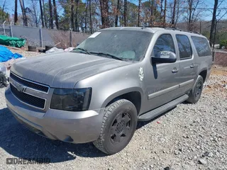 2007 Chevrolet Suburban LTZ with VIN 1GNFC16047J173546, listed as a IAAI auction lot 41653723 with 1 mi miles. Bid and sale history available at carsss.com. Image 2.