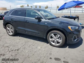 2020 Audi Q3 S line Premium with VIN WA1DECF35L1117748, listed as a Copart auction lot 52718865 with 33,847 mi miles and Clean Title. Bid and sale history available at carsss.com. Image 4.
