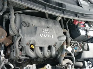 2008 Toyota Yaris z VIN JTDBT923784033559, wystawiony jako IAAI lot #41883859 z przebiegiem 109 825 mil mil oraz . Historia ofert i sprzedaży dostępna na DreamBid. Obrazek 18.