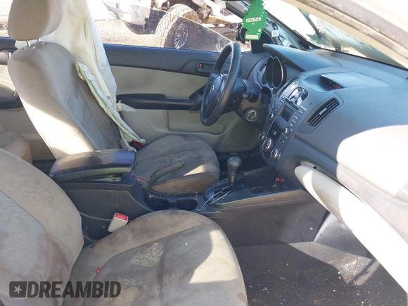 2010 Kia Forte EX z VIN KNAFU4A24A5862810, wystawiony jako IAAI lot #41141468 z przebiegiem 267 768 mil mil oraz . Historia ofert i sprzedaży dostępna na DreamBid. Obrazek 5.