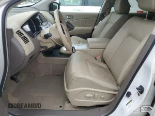 2010 Nissan Murano SL z VIN JN8AZ1MW2AW130010, wystawiony jako Copart lot #57495505 z przebiegiem 74 017 mil mil oraz Czysty tytuł • Clean title. Historia ofert i sprzedaży dostępna na DreamBid. Obrazek 7.