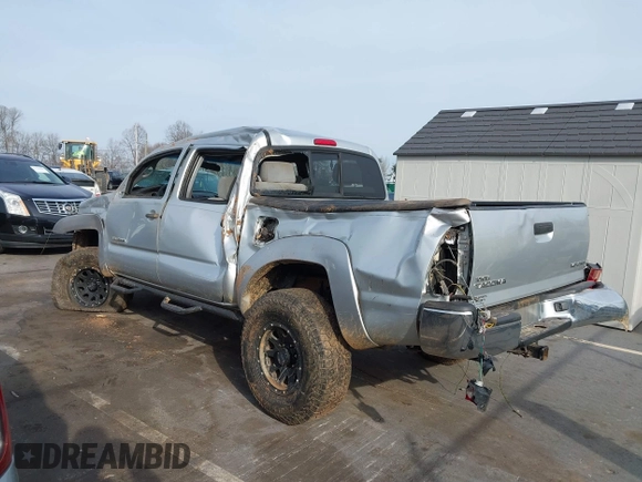2007 Toyota Tacoma with VIN 5TELU42N37Z324958, listed as a IAAI auction lot 41791440 with 341,622 mi miles and . Bid and sale history available at DreamBid. Image 3.