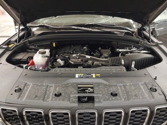 2025 Jeep Grand Cherokee Altitude X with VIN 1C4RJHAG5SC278876, listed as a IAAI auction lot 42261321 with 819 mi miles and . Bid and sale history available at DreamBid. Image 10.