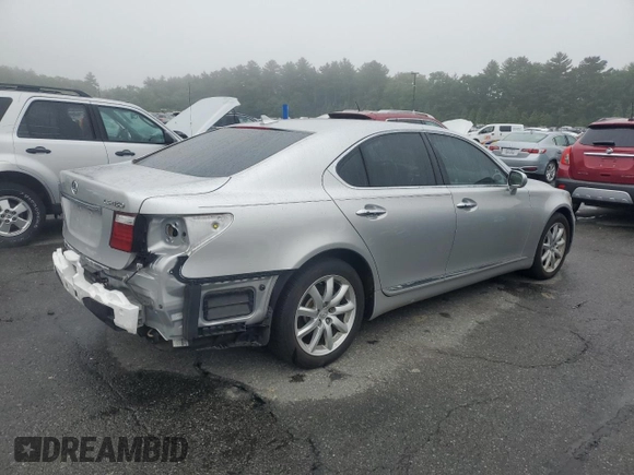 2008 Lexus LS 460 with VIN JTHBL46F185071661, listed as a Copart auction lot 57762175 with 122,958 mi miles and Clean title. Bid and sale history available at DreamBid. Image 3.
