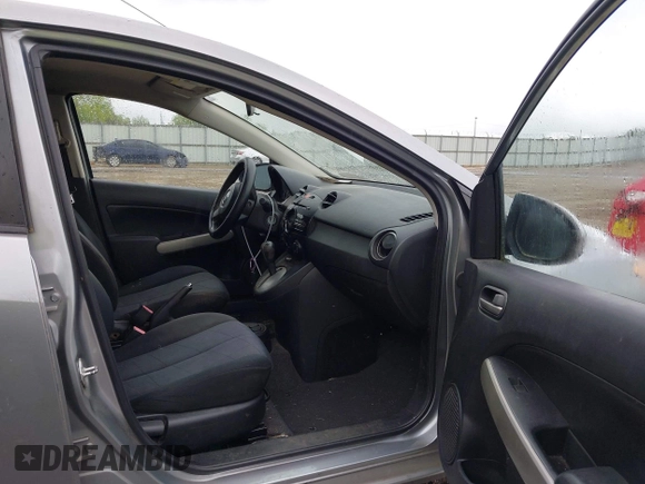 2013 Mazda 2 Sport with VIN JM1DE1KY9D0170519, listed as a IAAI auction lot 42212054 with 182,643 mi miles and . Bid and sale history available at DreamBid. Image 5.