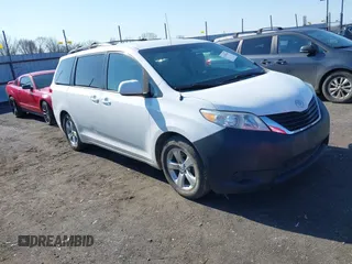 2013 Toyota Sienna LE AAS with VIN 5TDKK3DC2DS354582, listed as a IAAI auction lot 41360766 with 169,978 mi miles. Bid and sale history available at carsss.com. Image 1.