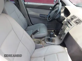 2007 Volvo S40 2.4L с VIN YV1MS382372260825, выставлен на аукционе IAAI как лот 42365368 с пробегом 97 749 миль миль и . История ставок и продаж доступна на DreamBid. Изображение 5.