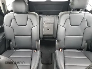 2024 Kia Telluride S с VIN 5XYP6DGC2RG543796, выставлен на аукционе Copart как лот 54404545 с пробегом 5 338 миль миль и Списание • Salvage title. История ставок и продаж доступна на DreamBid. Изображение 10.