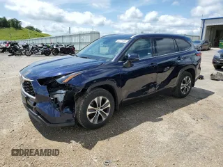2022 Toyota Highlander XLE with VIN 5TDGZRBH3NS227229, listed as a Copart auction lot 62271585 with 92,883 mi miles and Salvage title. Bid and sale history available at DreamBid. Image 1.