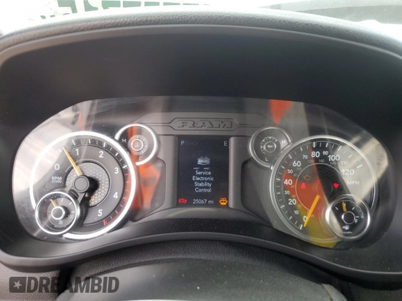 2022 Ram 3500 Tradesman with VIN 3C63R3GLXNG163592, listed as a Copart auction lot 47757715 with 25,067 mi miles and Salvage Title. Bid and sale history available at carsss.com. Image 9.