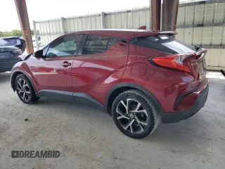 2018 Toyota C-HR XLE z VIN NMTKHMBX9JR049147, wystawiony jako Copart lot #57216905 z przebiegiem 139 352 mil mil oraz Czysty tytuł • Clean title. Historia ofert i sprzedaży dostępna na DreamBid. Obrazek 2.
