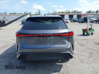2023 Lexus RX 350 с VIN 2T2BAMCA1PC002613, выставлен на аукционе IAAI как лот 42378763 с пробегом 26 651 миль миль и . История ставок и продаж доступна на DreamBid. Изображение 16.