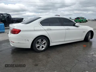 2013 BMW 5 Series 528i with VIN WBAXG5C51DDY31047, listed as a Copart auction lot 52284695 with 188,326 mi miles and Salvage Title. Bid and sale history available at DreamBid. Image 3.