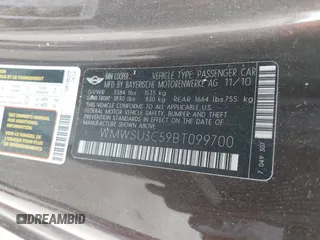 2011 MINI Hardtop z VIN WMWSU3C59BT099700, wystawiony jako IAAI lot #42106044 z przebiegiem 206 145 mil mil oraz . Historia ofert i sprzedaży dostępna na DreamBid. Obrazek 9.